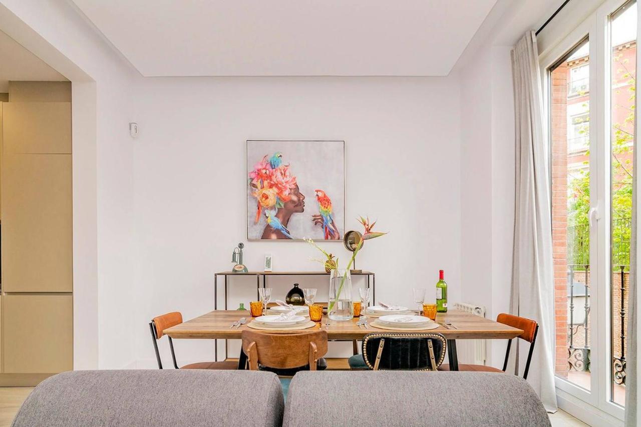 Appartement With Balconies In La Latina By Batuecas Madrid